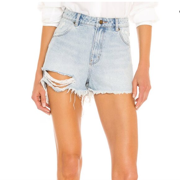 ROLLAS Duster Shorts in Layla Beach Light Wash, Size 27 - Picture 1 of 10